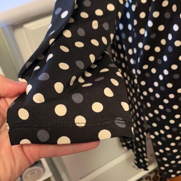 T Tahari black polka dot slit side tunic, NWT - Picture 4 of 11